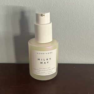Herbivore Milky Way 10% AHA + Oat Soothing Exfoliating Serum
